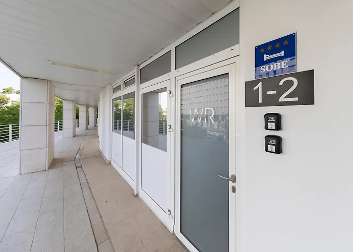 White By Belmont Realty * Zadar